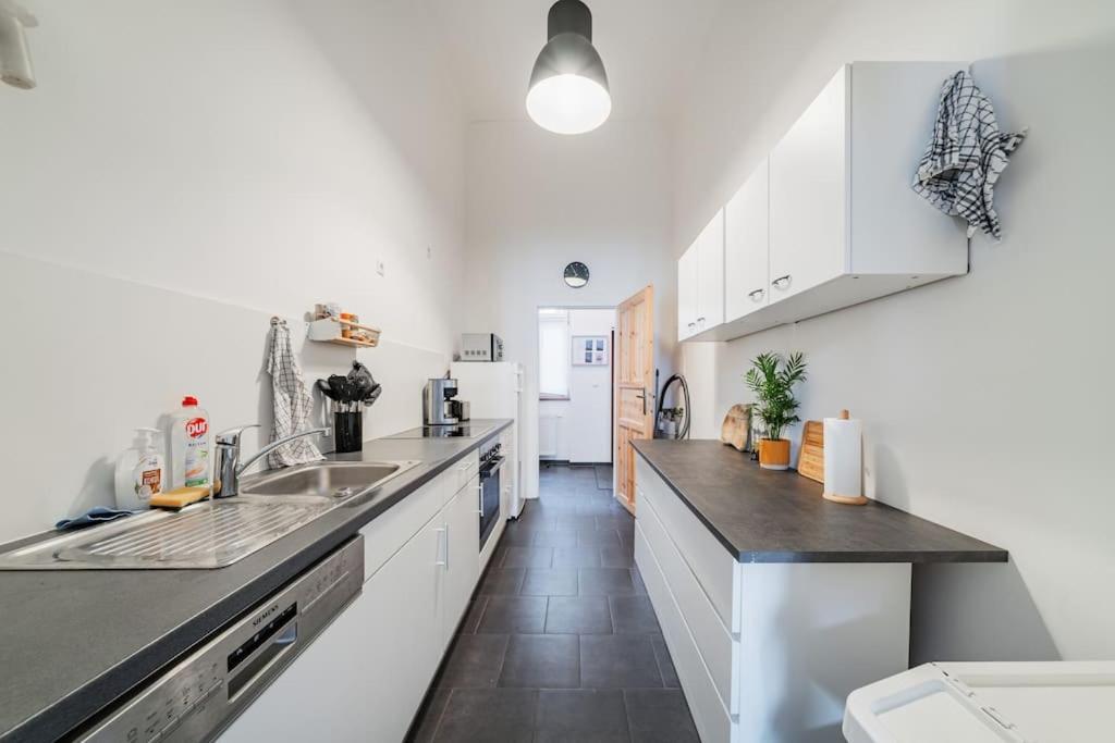 Apartmán 117 M² Near Nussdorferstrasse Vídeň Exteriér fotografie